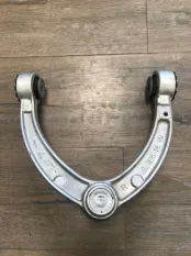 Рычаг подвески верхний MERCEDES GL 500 4MATIC