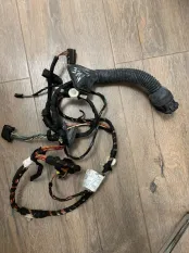 Проводка двери MERCEDES R 350