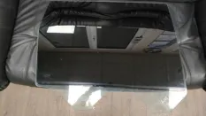 Стекло двери VOLKSWAGEN Touareg