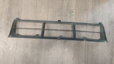 Решетка в бампер BMW 520i