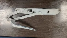 Петля крышки багажника BMW 520i