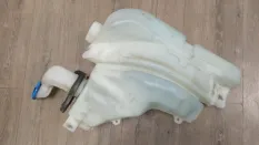 Бачок омывателя AUDI A8