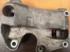 Кронштейн генератора AUDI A8