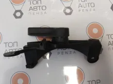 Ручка открывания капота BMW X5 4.8i