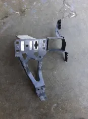 Кронштейн фары BMW 525i