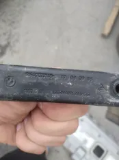 Кронштейн радиатора BMW 525i