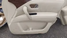 Обшивка двери Nissan Patrol