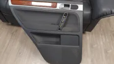 Обшивка двери VOLKSWAGEN Touareg