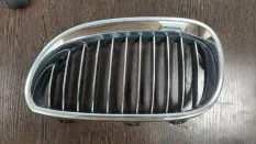 Решетка радиатора BMW 525i