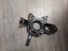 Кулак поворотный Mitsubishi Pajero