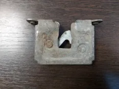 Замок капота BMW 525i