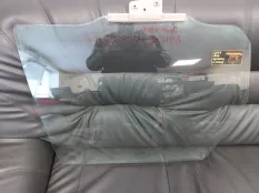 Стекло двери VOLVO 440/460