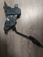 Педаль газа Mitsubishi Pajero