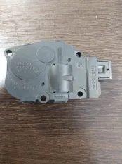 Моторчик заслонки печки MERCEDES S-classe