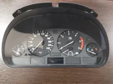 Панель приборов BMW 520i