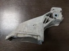 Кронштейн двигателя BMW X5 50iX