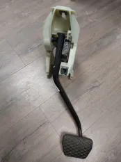 Педаль тормоза BMW X5 50iX