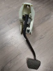 Педаль тормоза BMW X5 50iX