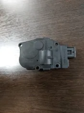 Моторчик заслонки печки BMW X5 50iX