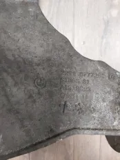 Кронштейн двигателя BMW X5 4.8i