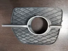 Накладка противотуманной фары BMW X5 4.8i