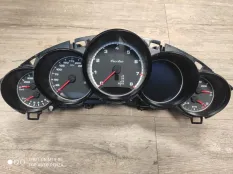Панель приборов Porsche Panamera