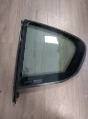 Форточка двери BMW 5-Series