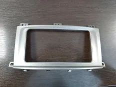 Накладка консоли Toyota LAND Cruiser