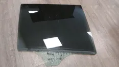 Стекло двери BMW X5 3.0d