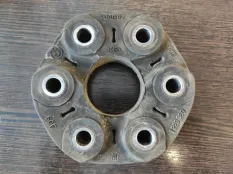 Муфта карданного вала BMW 528i