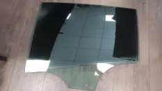 Стекло двери BMW X6