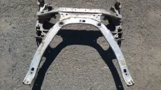 Подрамник BMW 525i