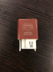 Реле фар Toyota Land Cruiser
