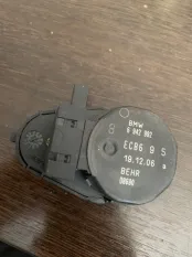 Моторчик заслонки печки BMW 650i