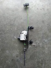 Активатор лючка бензобака BMW 525i