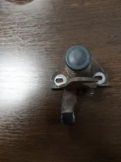 Замок капота BMW 525i