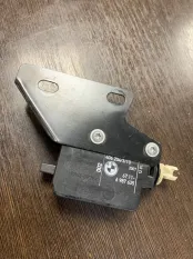 Сервопривод лючка бензобака BMW 525i