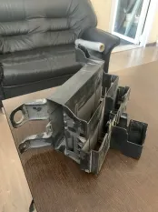 Кронштейн блоков управления AUDI A6