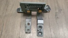 Петля крышки багажника BMW 530 d