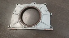 Крышка коленвала Toyota Land Cruiser Prado
