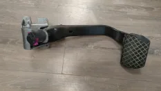 Педаль тормоза AUDI A8