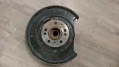 Кулак поворотный MERCEDES ML 350 4MATIC