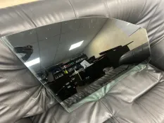 Стекло двери VOLKSWAGEN Touareg