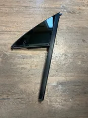 Форточка двери VOLKSWAGEN Touareg