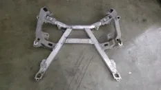 Подрамник BMW 520i