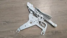 Петля капота BMW X5 50iX