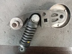 Натяжитель ремня генератора AUDI A8