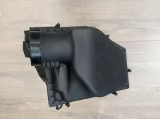 Корпус воздушного фильтра BMW 520dX