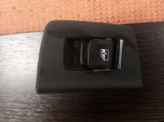Кнопка стеклоподъемника BMW 520dX