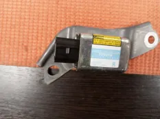 Датчик удара LEXUS RX400H